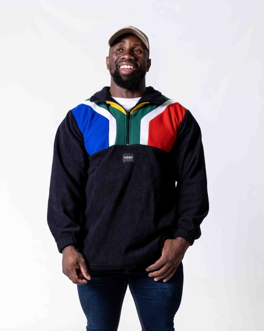 Man wearing a Polar fleece SA flag Jersey in the colour black 
